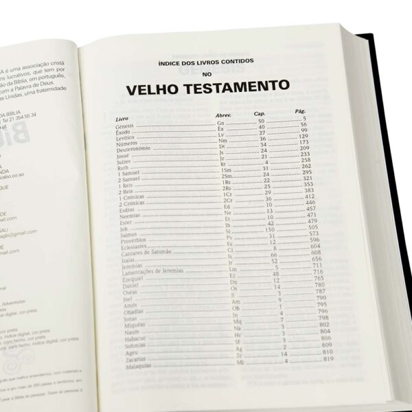 PORTUGUESE complete Bible, standard size, black hardcover - Image 2